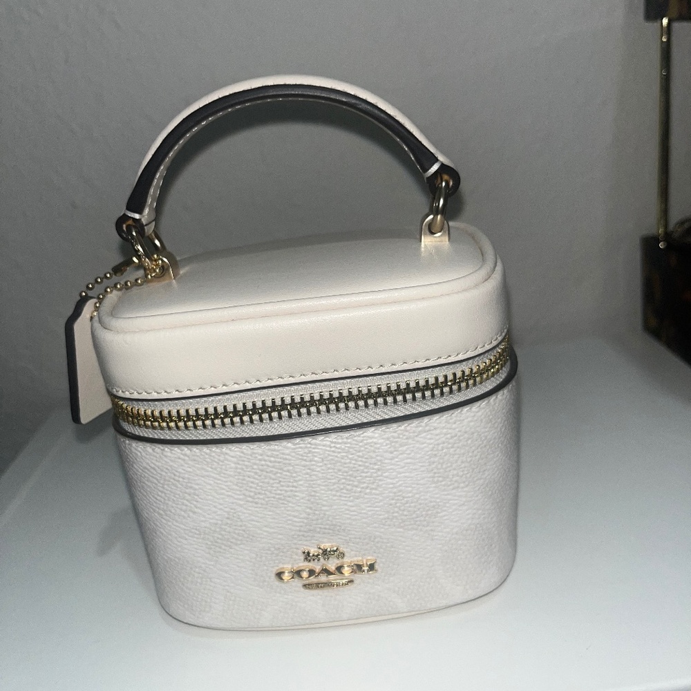 Ava Crossbody Bag In Signature Canvas (Chalk/White Signature Canvas)